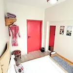 فندق Social House