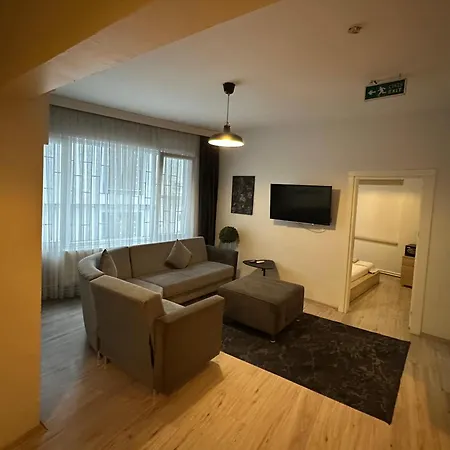 Social House Hotel *