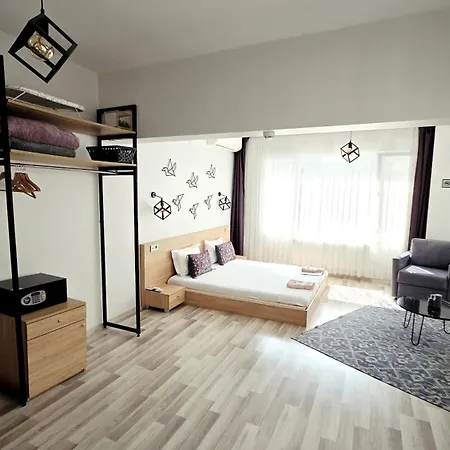 Social House *