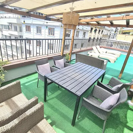 Social House Hotel